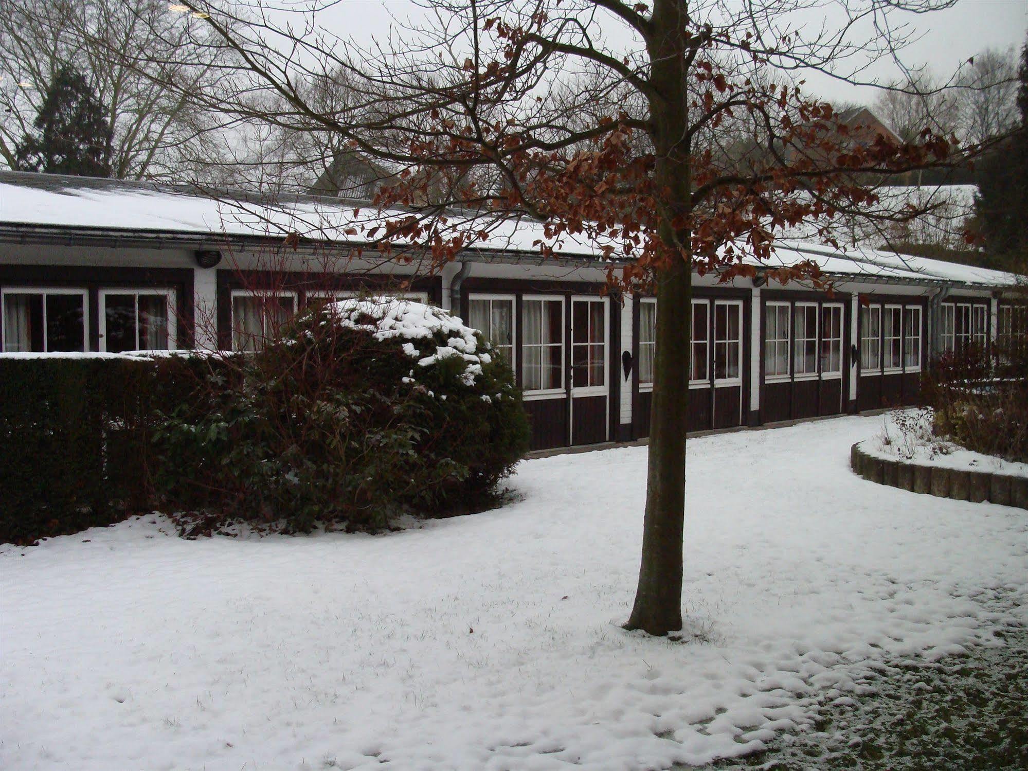 Le Relais Du Marquis Hotel Ittre Buitenkant foto