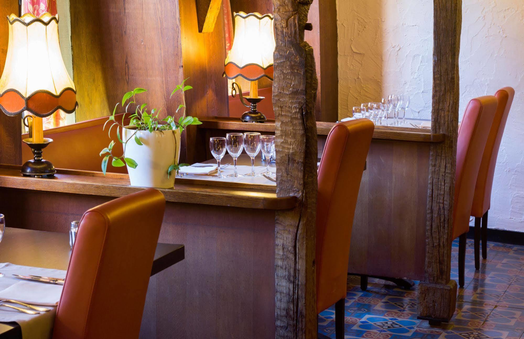 Le Relais Du Marquis Hotel Ittre Buitenkant foto