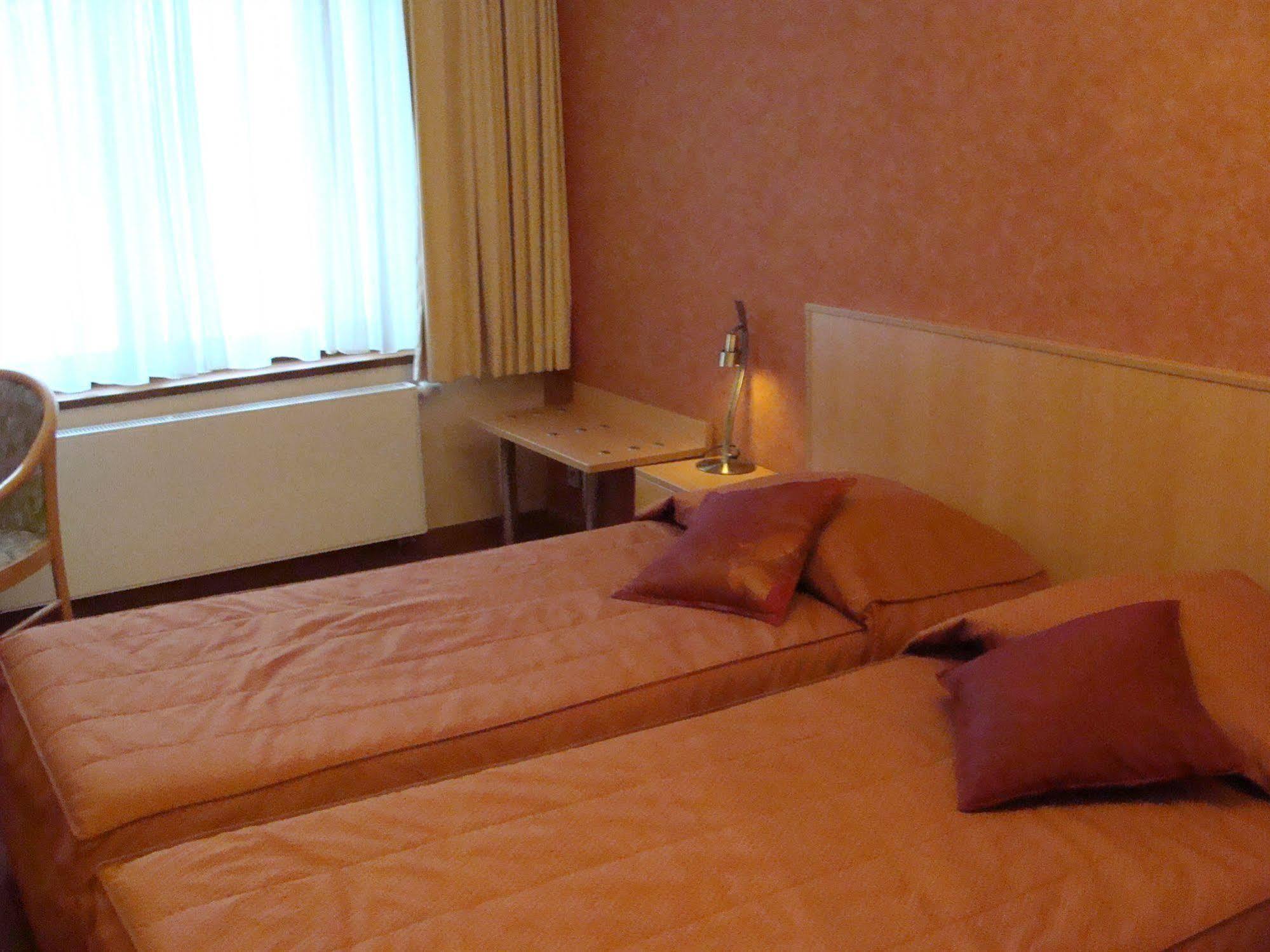 Le Relais Du Marquis Hotel Ittre Buitenkant foto
